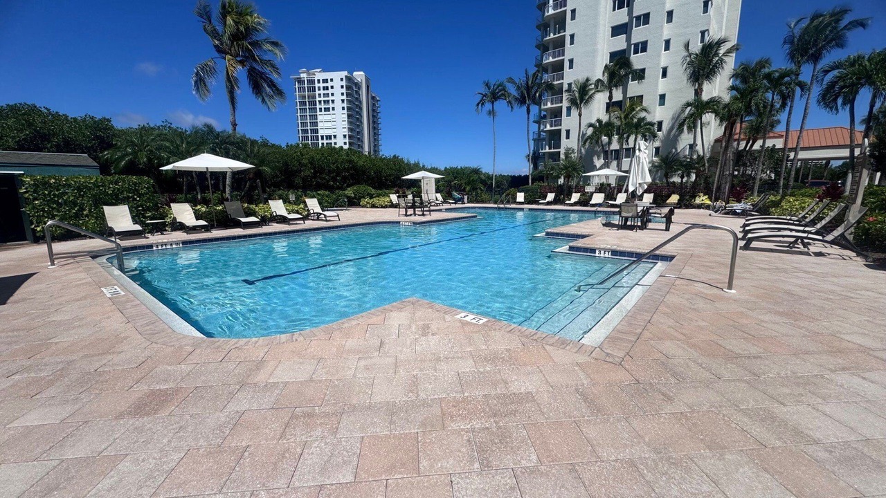 Photo of Outdoor in Park Shore