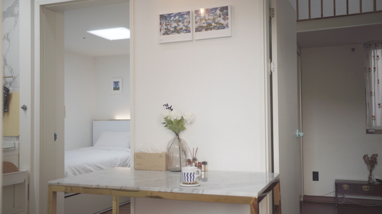 Photo of Bedroom in Bulgwang-dong