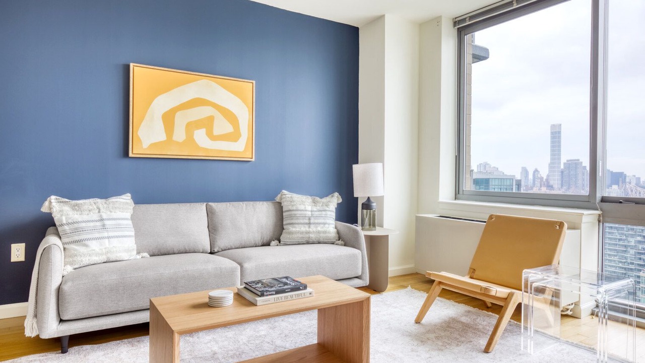 Photo of Livingroom in Hunters Point