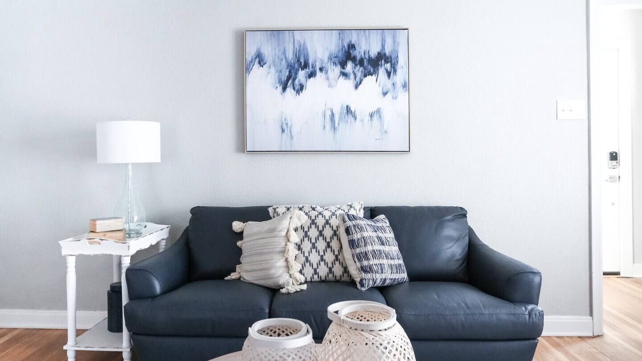 Photo of Livingroom in Tech Terrace