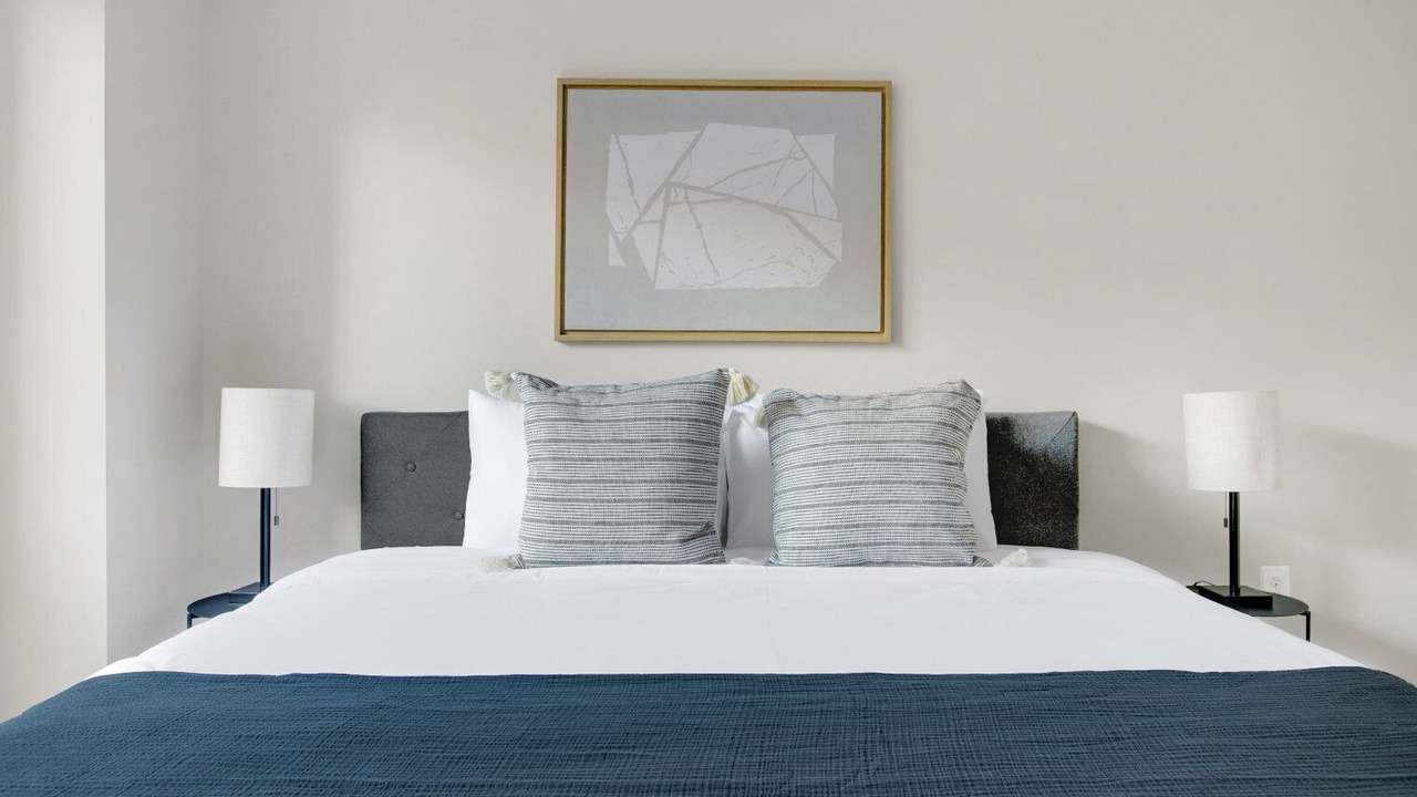 Photo of Bedroom in Connecticut Ave - K Street