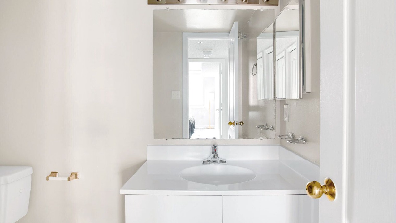 Photo of Bathroom in Connecticut Ave - K Street