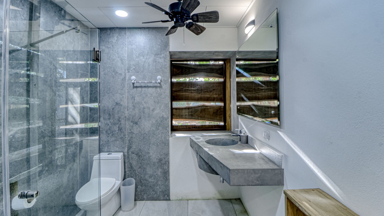 Photo of Bathroom in Javilla