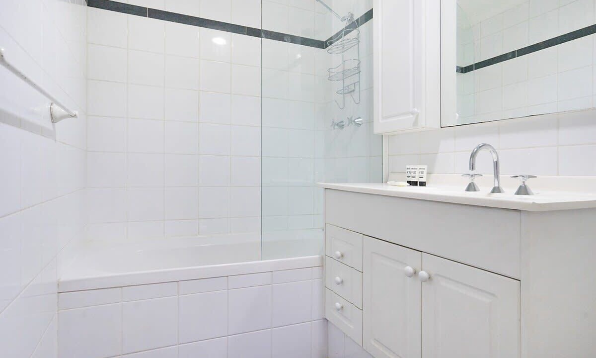 Photo of Bathroom in Woolloomooloo