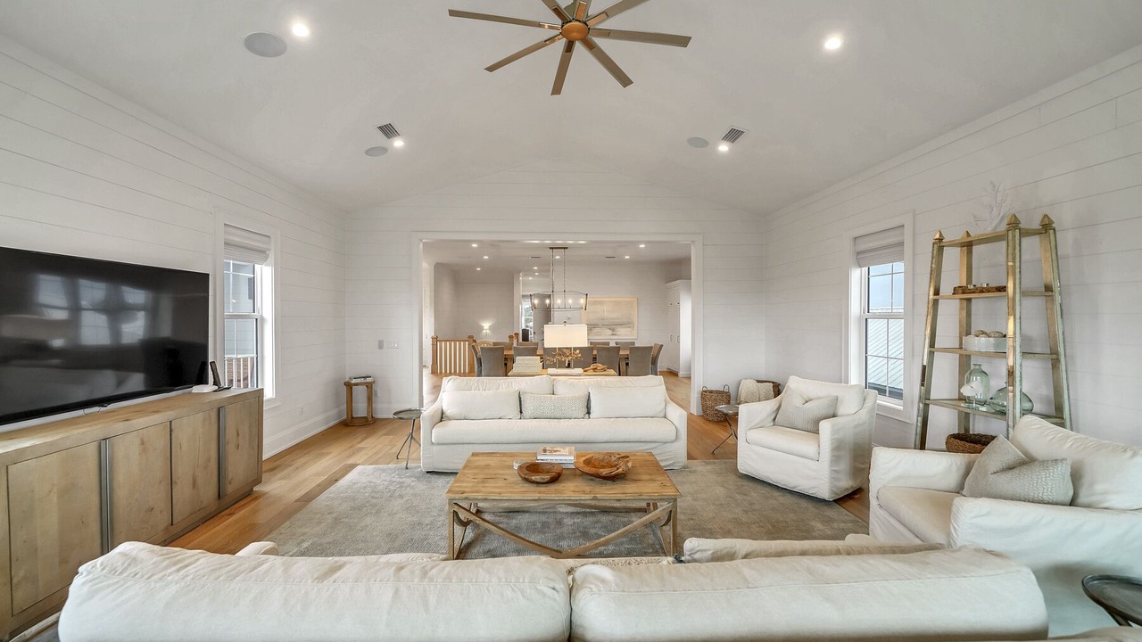 Photo of Livingroom in Seacrest