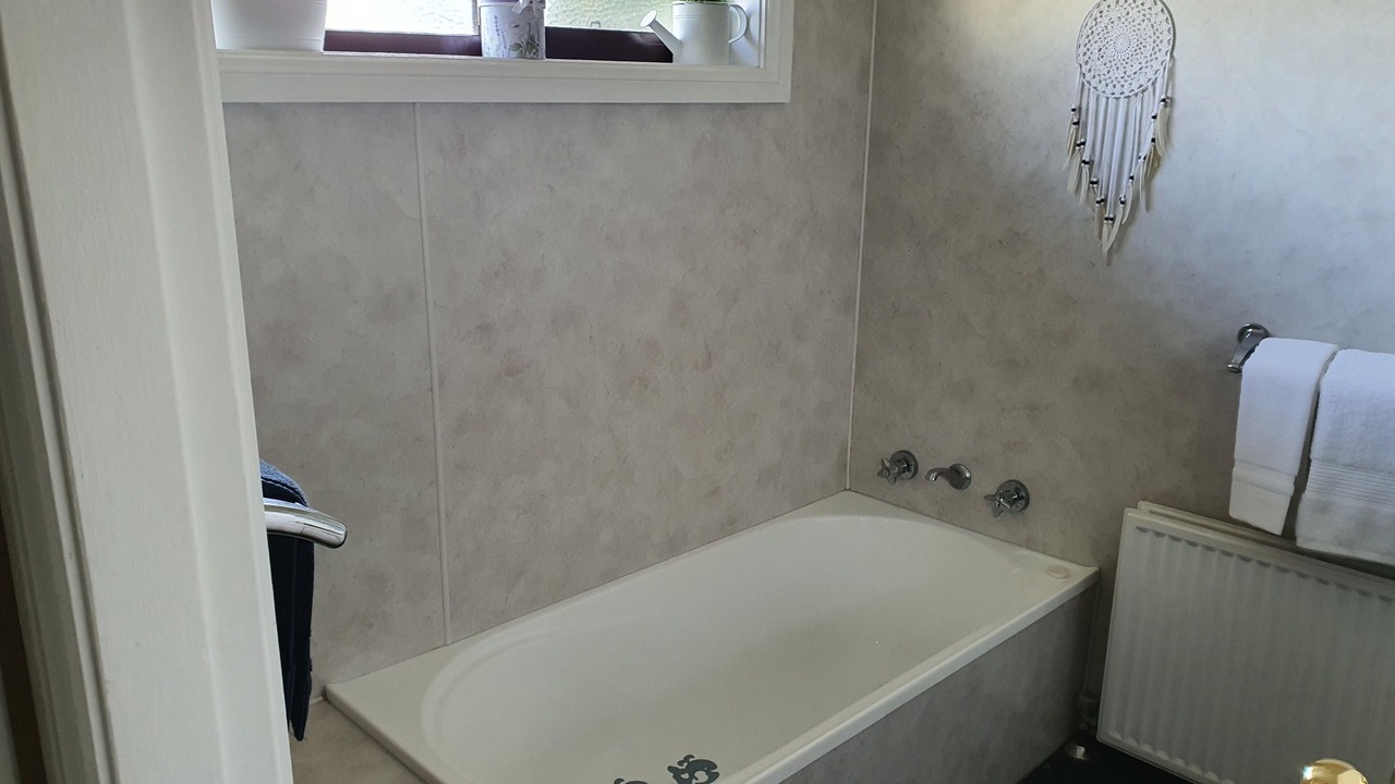Photo of Bathroom in Wallerawang