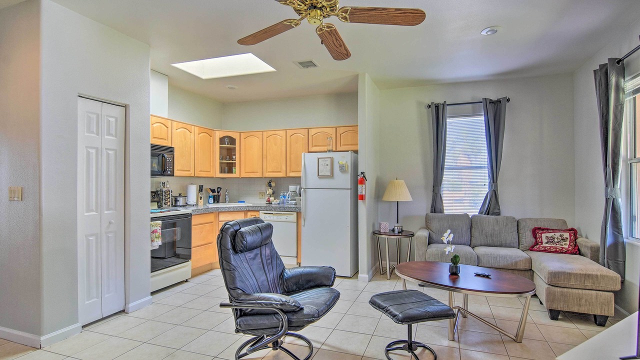 Photo of Livingroom in Eleven Mile Corner