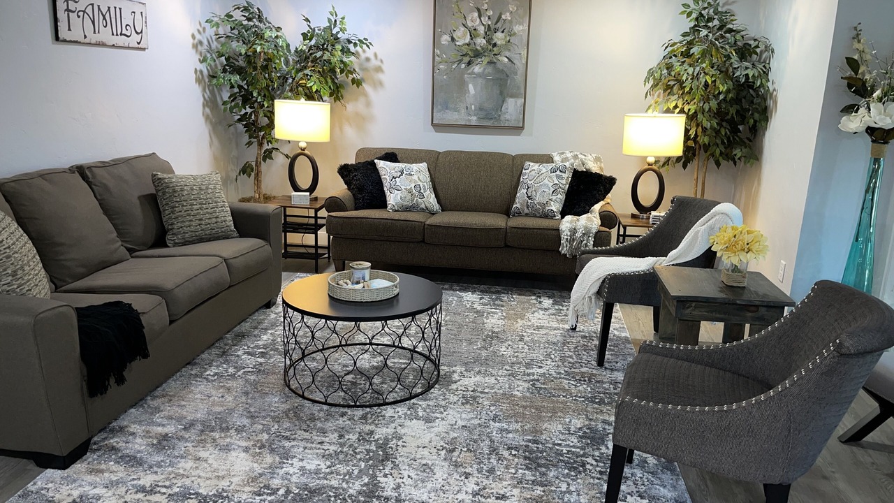 Photo of Livingroom in Ashwaubenon