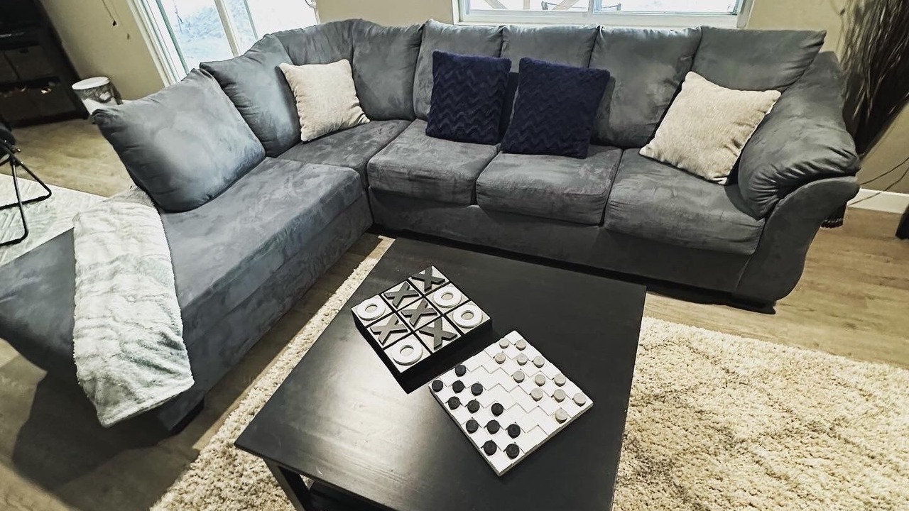 Photo of Livingroom in Ashwaubenon