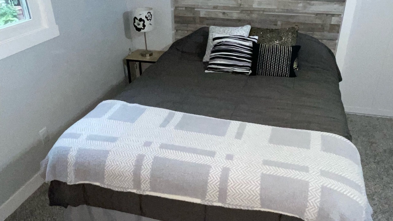 Photo of Bedroom in Ashwaubenon