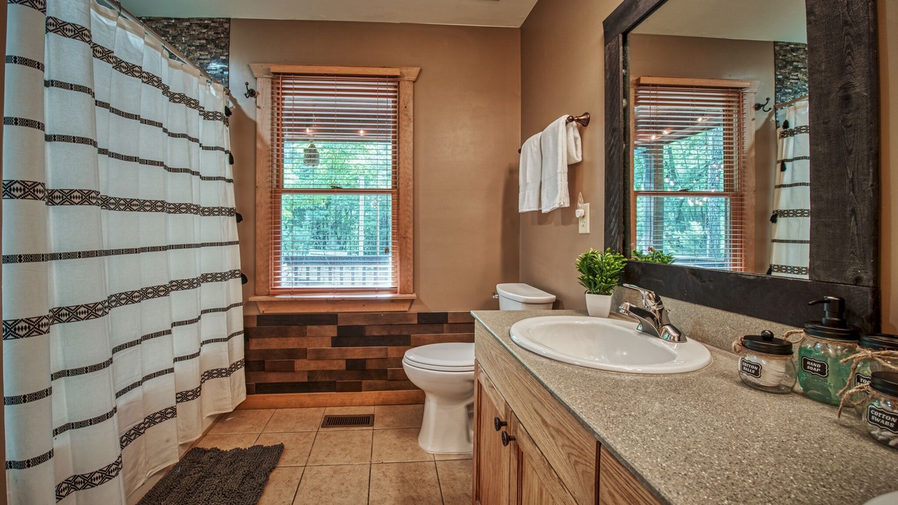 Photo of Bathroom in Ellijay