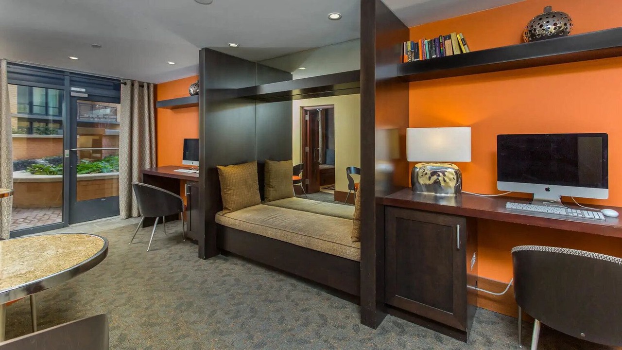 Photo of Livingroom in Mount Vernon Triangle