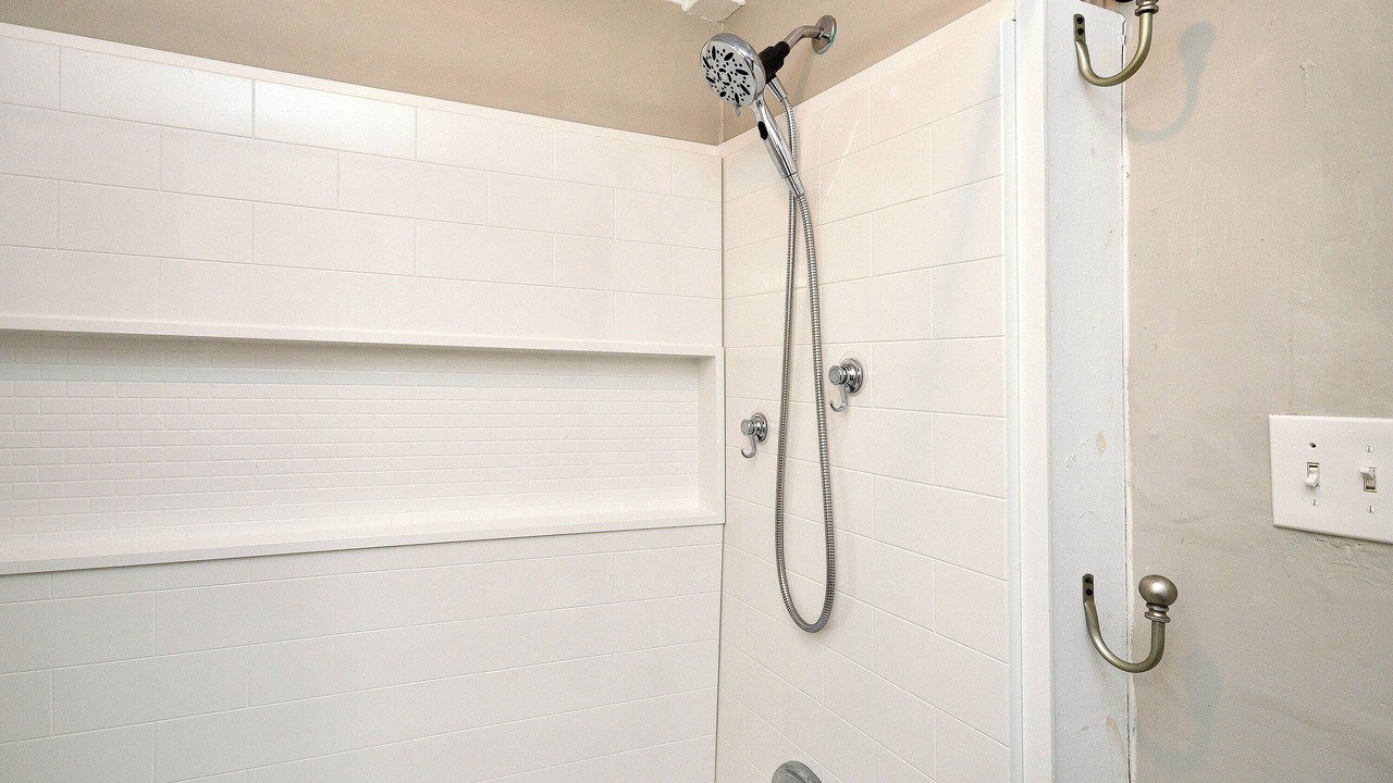 Photo of Bathroom in Dunean