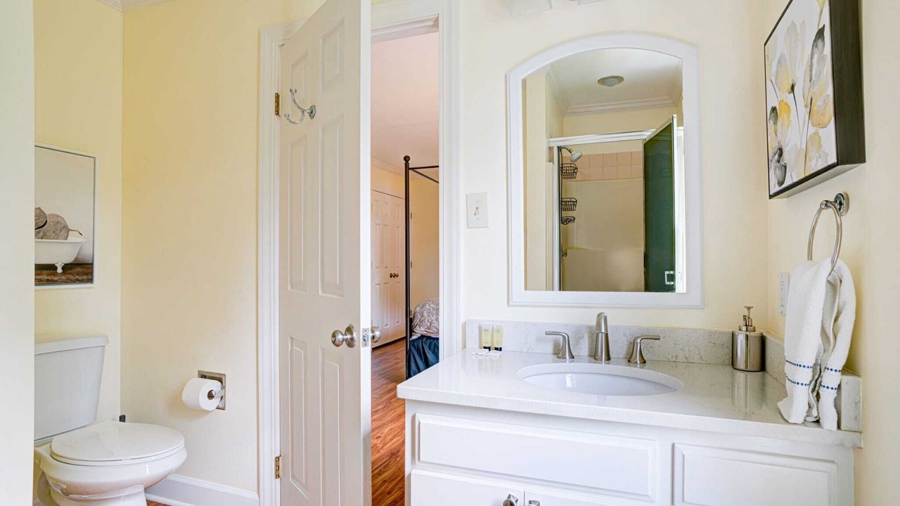 Photo of Bathroom in Wayne