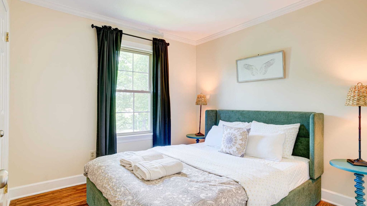 Photo of Bedroom in Wayne