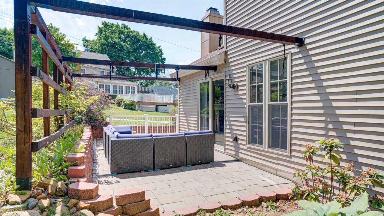 Photo of Patio Balcony in Wayne