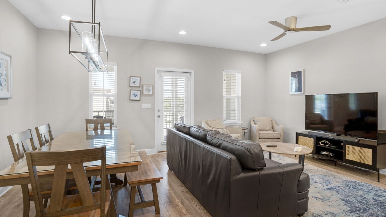 Photo of Livingroom in Villages of Crystal Beach