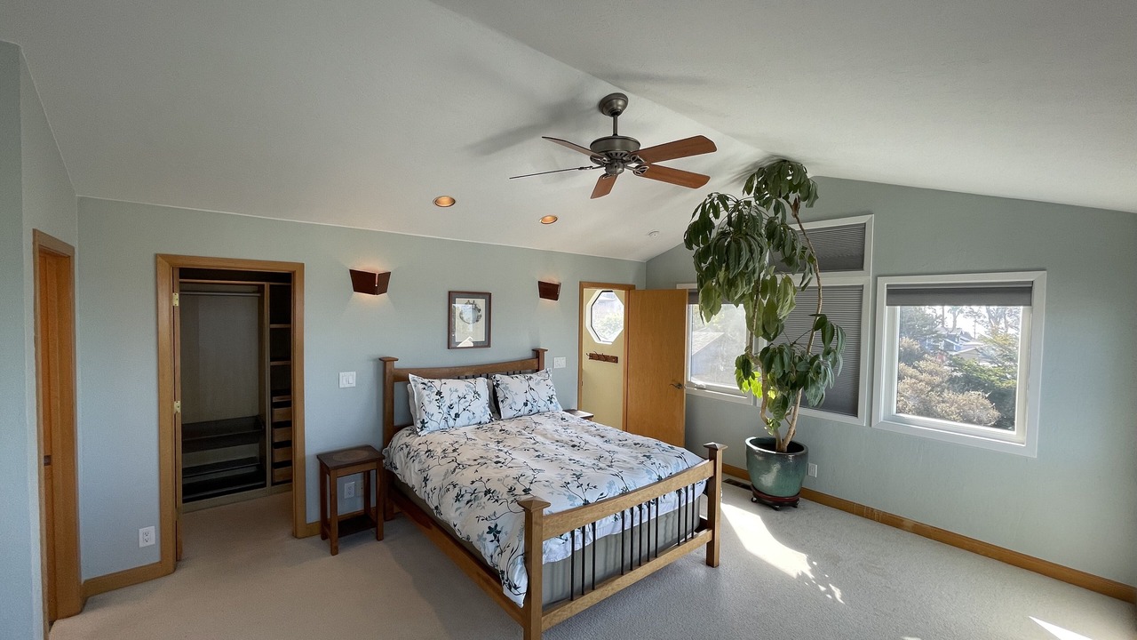 Photo of Bedroom in El Granada