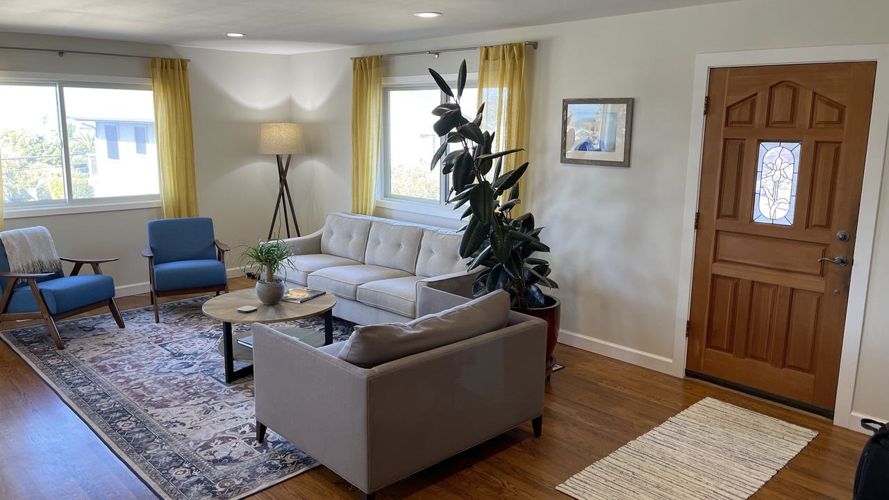 Photo of Livingroom in El Granada