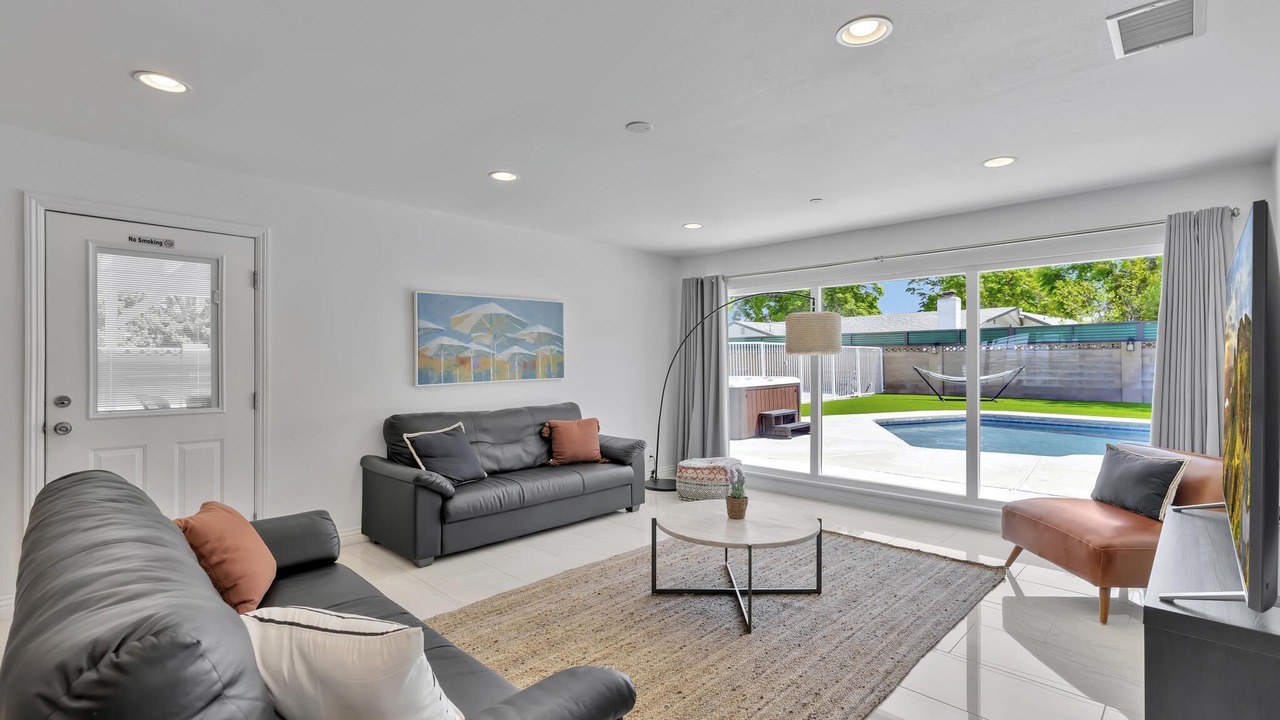 Photo of Livingroom in Southwest Anaheim