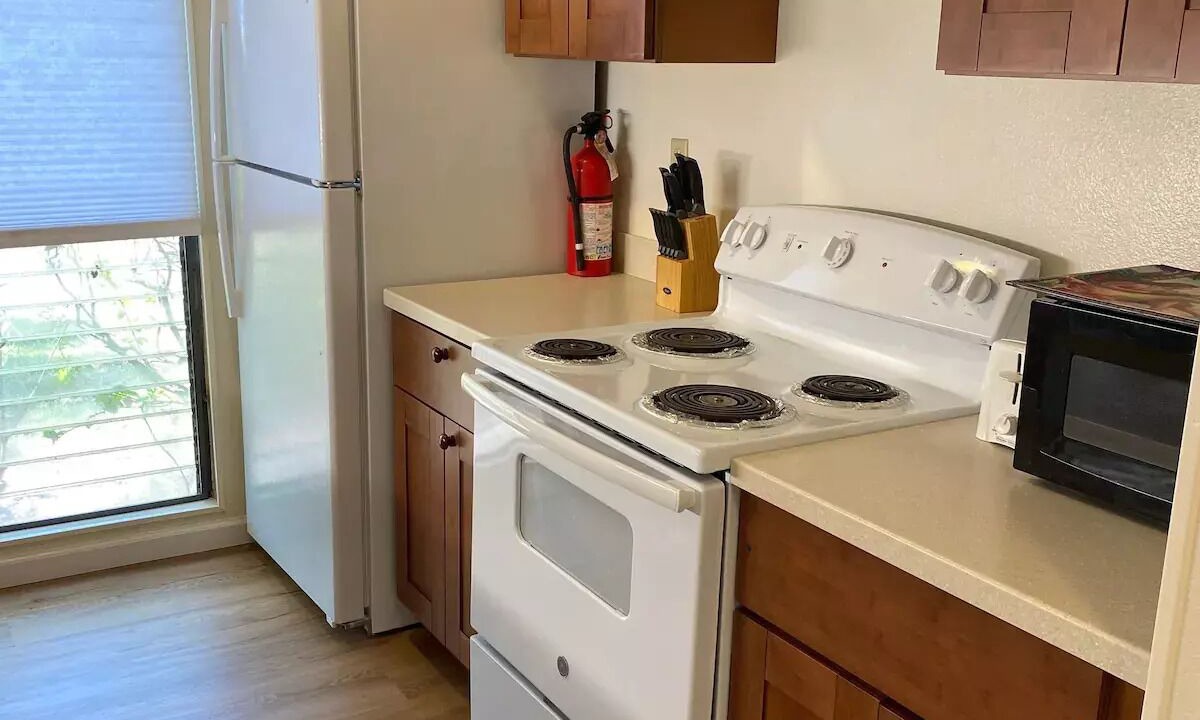 Photo of Kitchen in Maunaloa