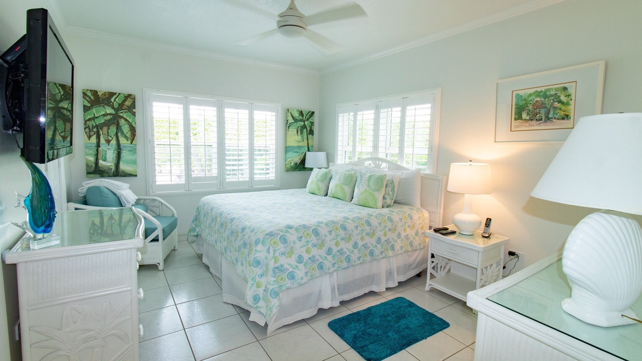 Photo of Bedroom in Seven Mile Beach