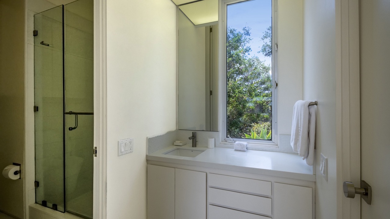 Photo of Bathroom in Carpinteria