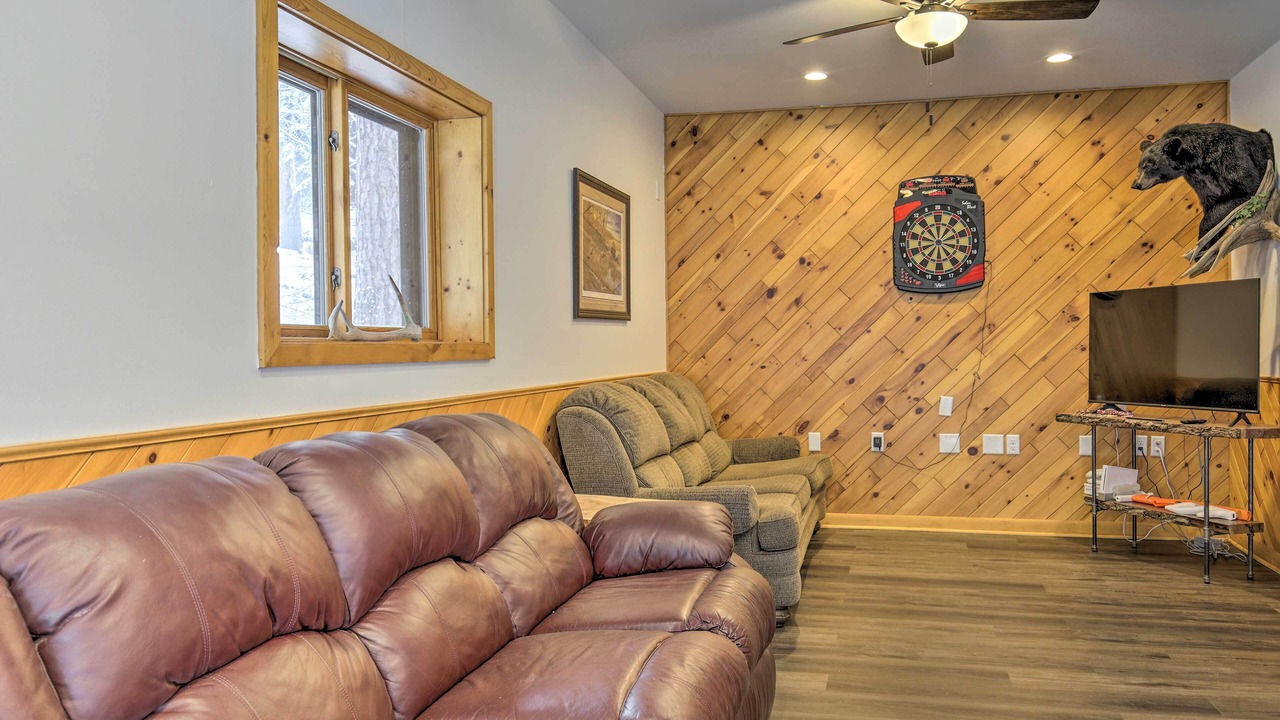 Photo of Bedroom in Eagle River