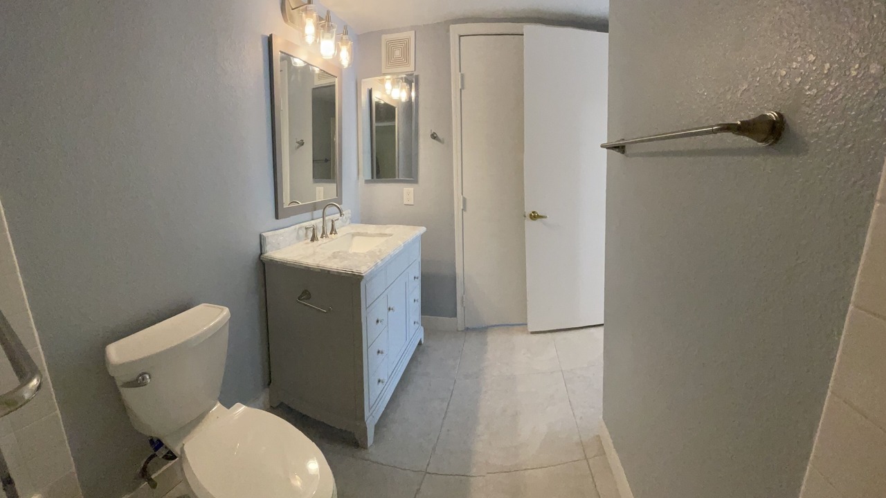 Photo of Bathroom in Silverado Ranch