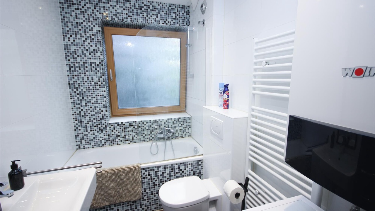 Photo of Bathroom in Universitat