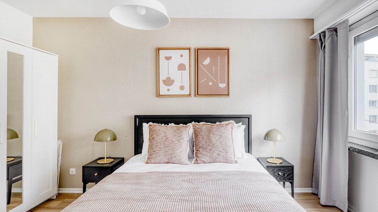 Photo of Bedroom in Iselin