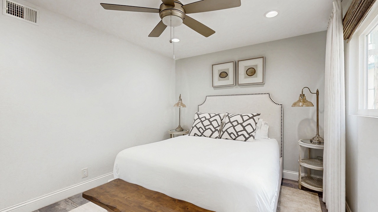 Photo of Bedroom in Balboa Island