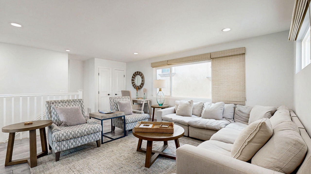 Photo of Livingroom in Balboa Island