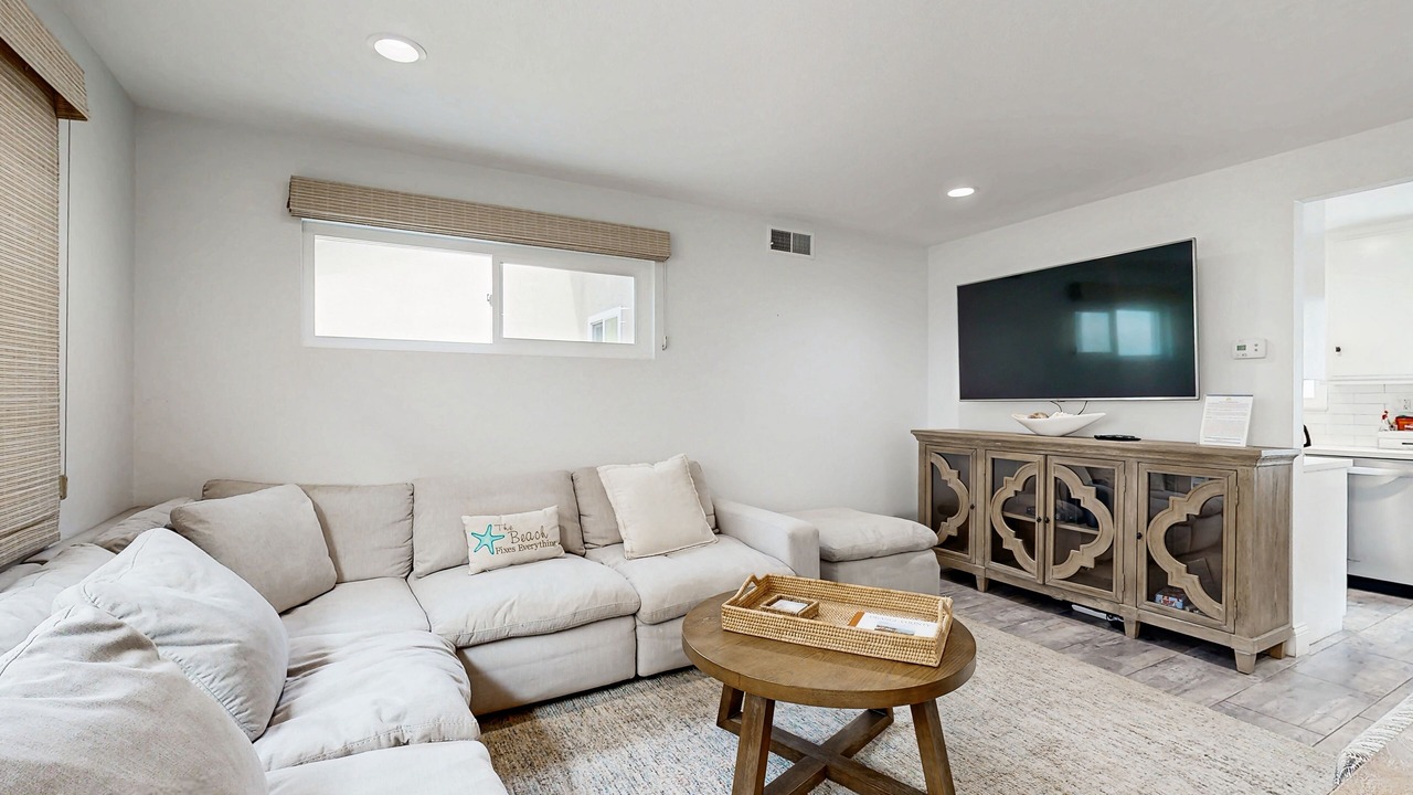 Photo of Livingroom in Balboa Island