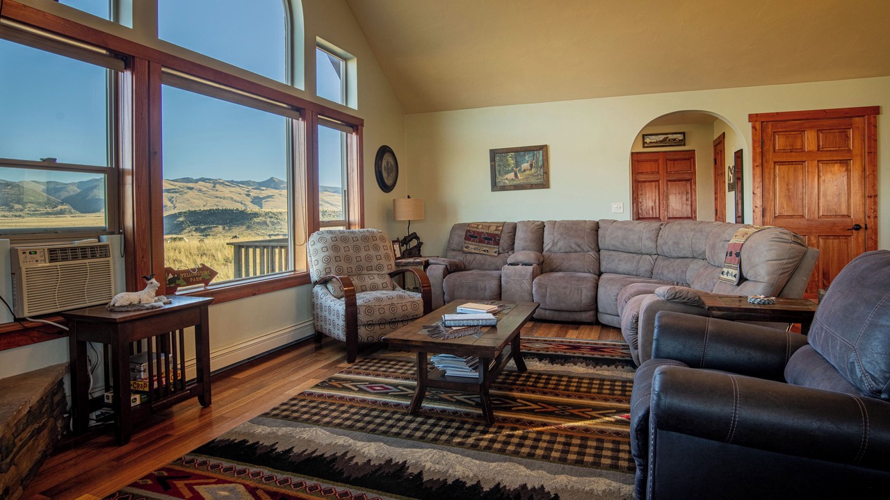 Photo of Livingroom in Emigrant