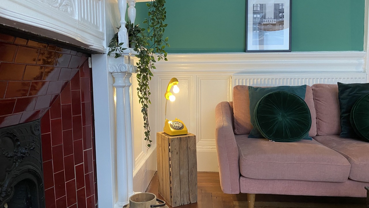 Photo of Livingroom in Glasgow Westend