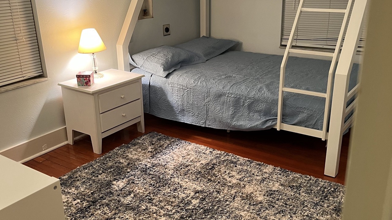 Photo of Bedroom in Davis Islands