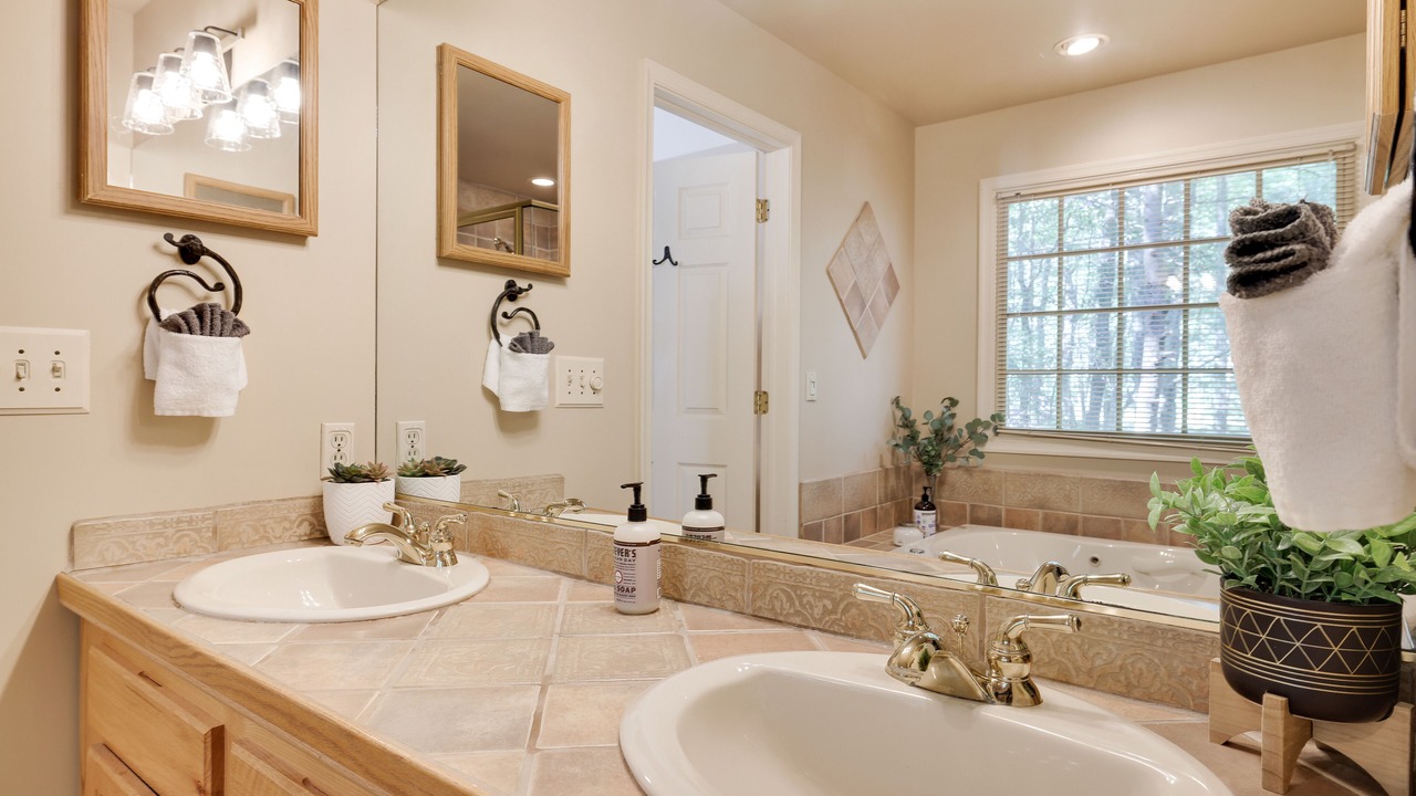 Photo of Bathroom in Lake Harmony