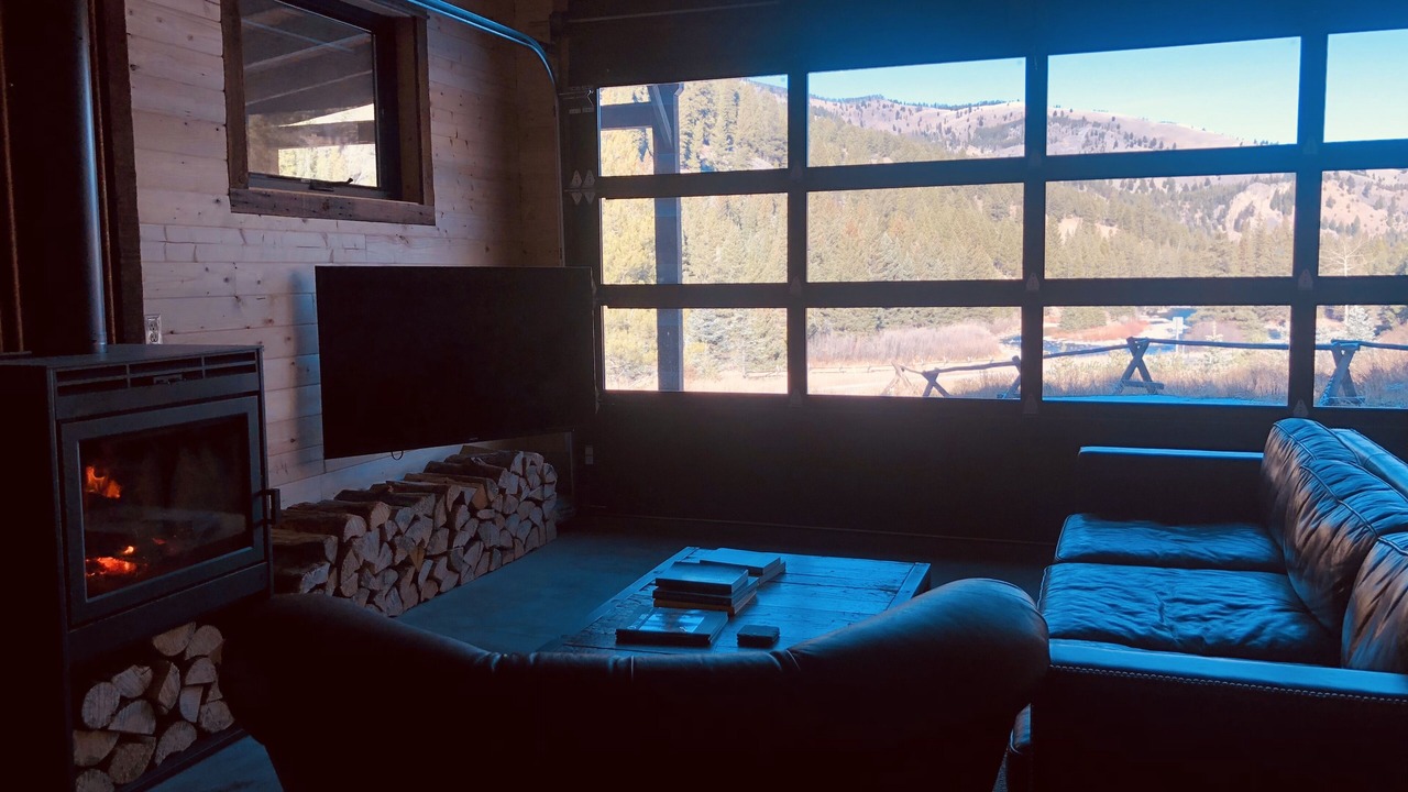Photo of Bedroom in Gallatin Gateway