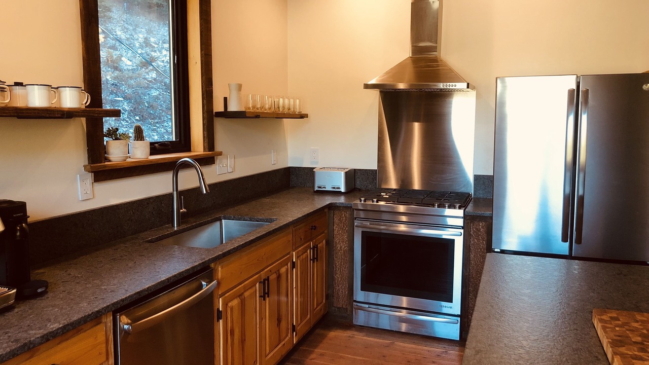 Photo of Kitchen in Gallatin Gateway
