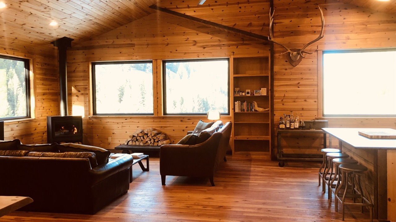 Photo of Livingroom in Gallatin Gateway