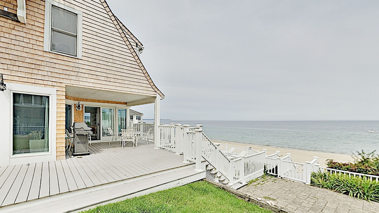 Photo of Patio Balcony in Sagamore Beach