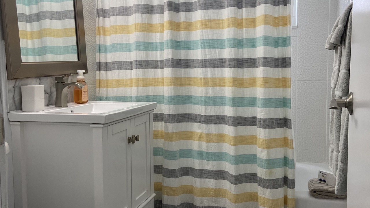Photo of Bathroom in Leisure City