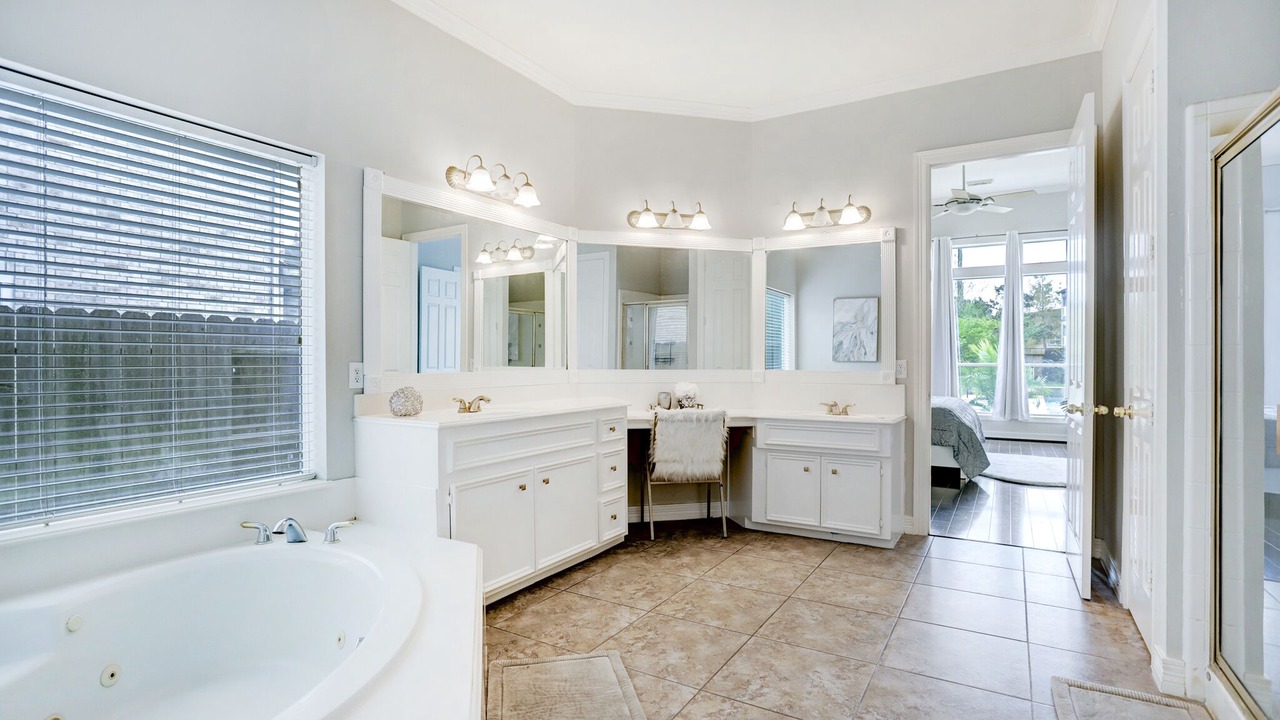 Photo of Bathroom in Pearland