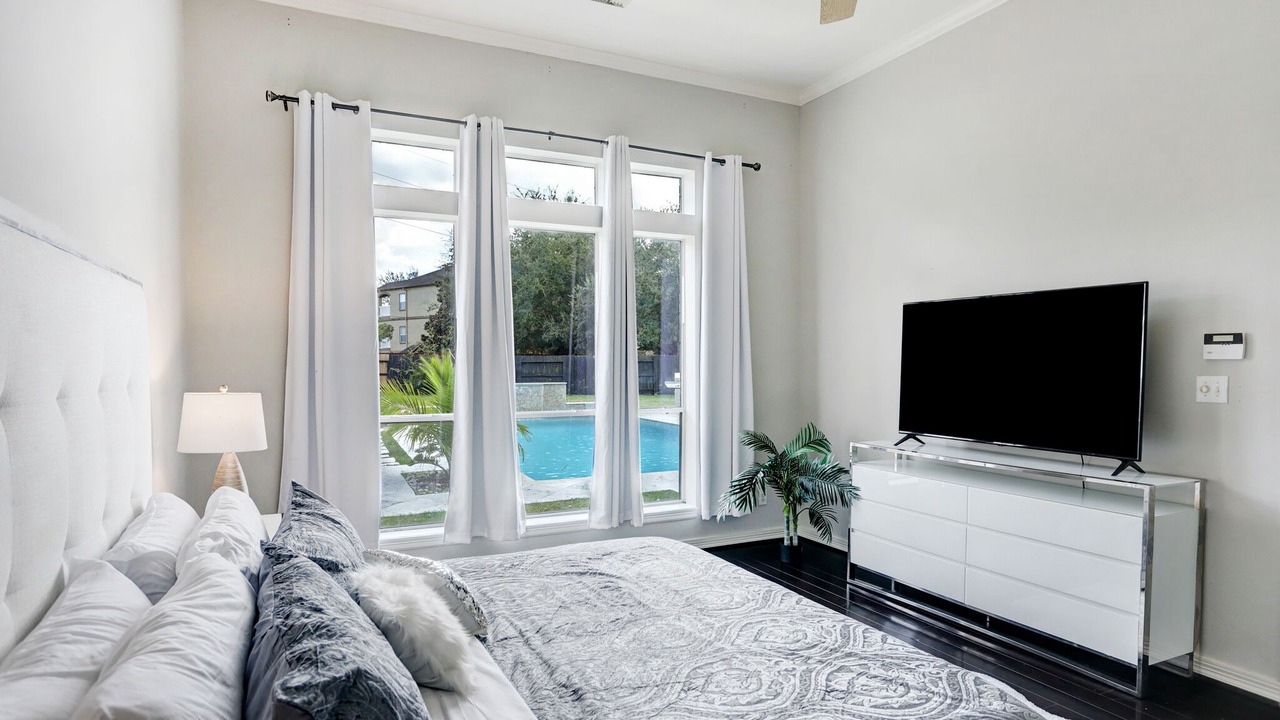 Photo of Bedroom in Pearland