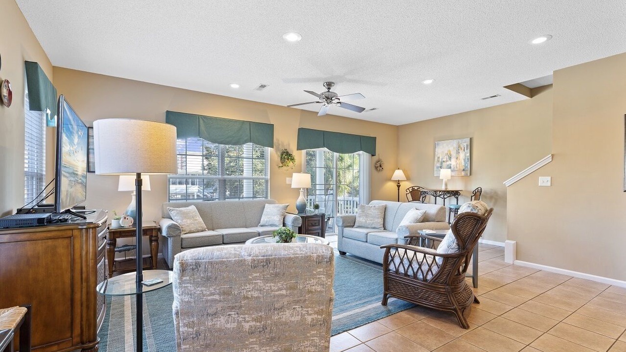 Photo of Livingroom in Surfside Beach