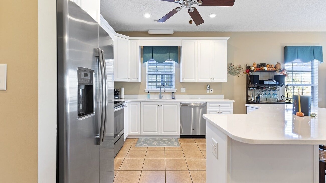 Photo of Kitchen in Surfside Beach
