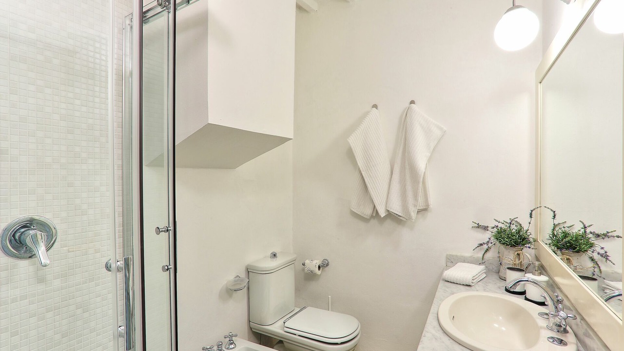 Photo of Bathroom in Margine Coperta-Traversagna