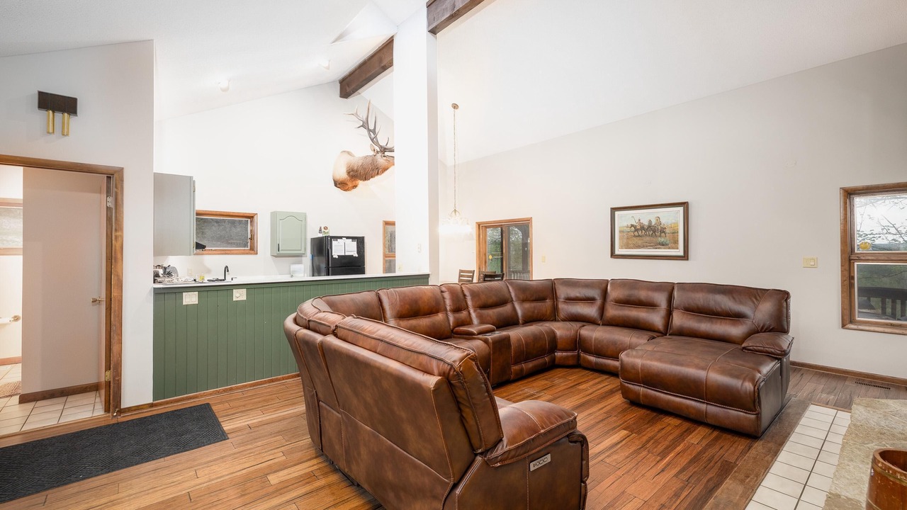 Photo of Livingroom in Steelville