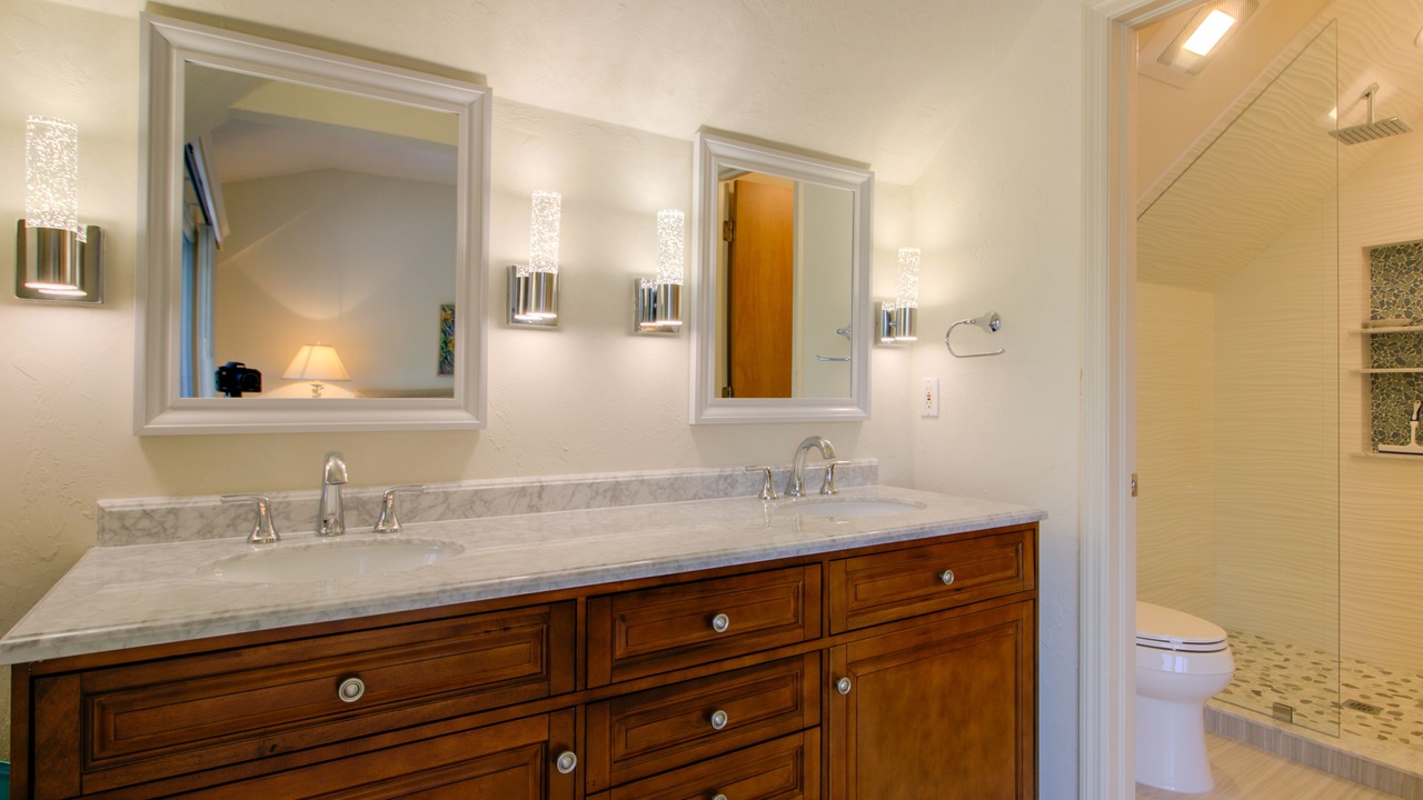 Photo of Bathroom in Heron's Landing